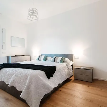 Cozy Joivy 3 With Parking * Como